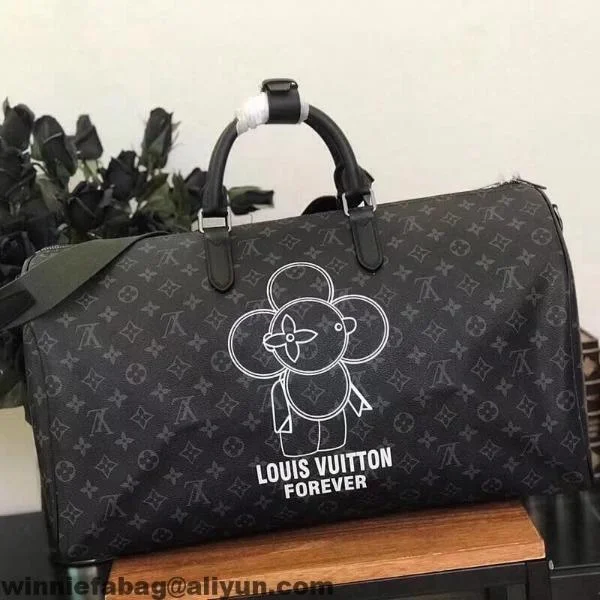 Ladies Louis Vuitton Petite Malle bags with a star - shaped charm for cutenessLouis Vuitton Speedy Bandouliere 40 Monogram Eclipse Canvas Vivienne