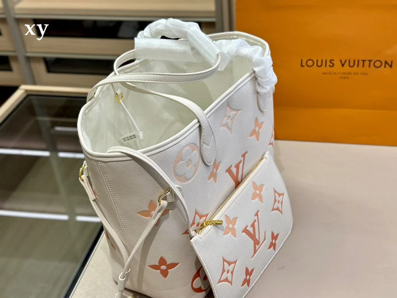 Small - sized Louis Vuitton Pochette Metis bags for a compact carryFranco Shops - Louis Vuittons  - 15053