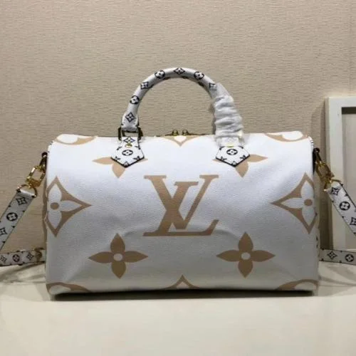 Louis Vuitton handbags with a metal - framed clasp for durabilityLouis Vuitton Speedy Bandouliere 30 Monogram Geant White