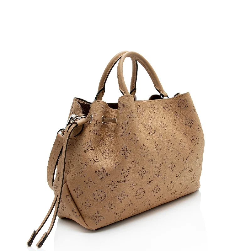 Louis Vuitton Capucines bags with smooth calfskin leather for luxuryLouis Vuitton Mahina Leather Bella Tote (SHF-pGCMeu)