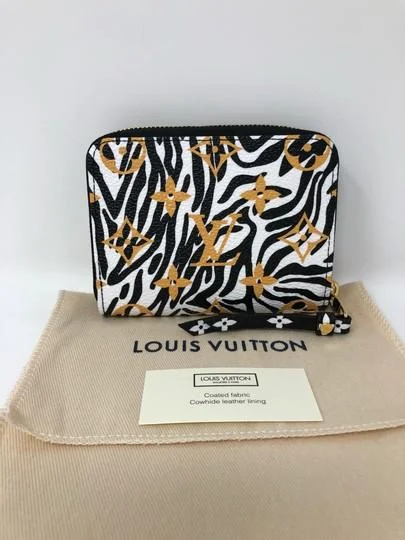 Louis Vuitton bags with a front - flap pocket for quick - access itemsLouis Vuitton Jungle Zippy Coin Purse Giant Monogram Ivoire