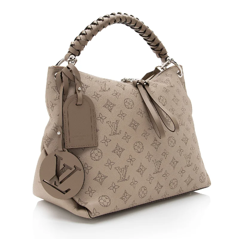 Louis Vuitton Speedy bags in monogram canvas for a classic lookLouis Vuitton Mahina Leather Beaubourg MM Hobo (SHF-MAmhQi)