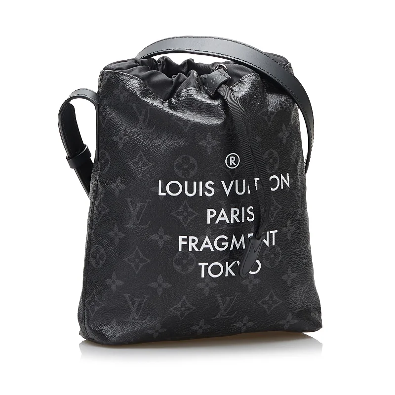 Louis Vuitton backpacks with a sleek, minimalist design for styleLouis Vuitton LV X Fragment Monogram Eclipse Bucket Bag (SHG-MQ6c0d)