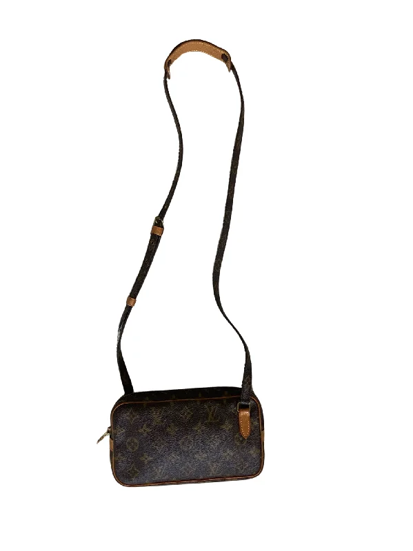 Louis Vuitton handbags with a patent - leather finish for a shiny lookLouis Vuitton Marly Monogram