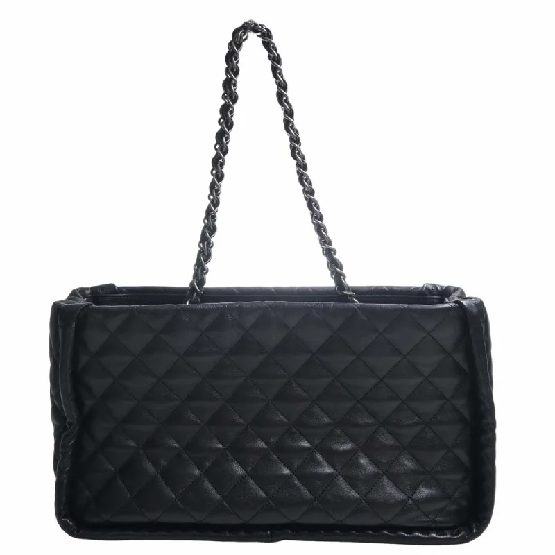 Chanel Designer Handbag with Unique DesignCHANEL Leather Matelasse Coco Mark Chain Tote Bag Black Ladies