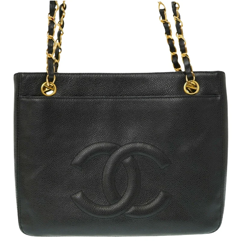 Chanel Quilted Leather Shoulder Bag for FashionistasCHANEL Logo CC Shopper