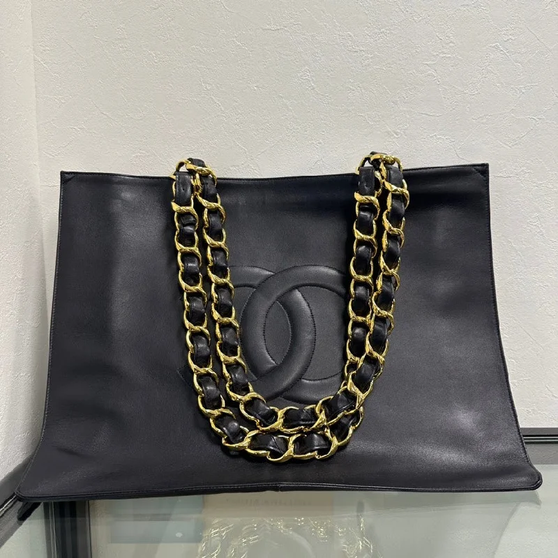 Chanel Medium Tote Bag for Office LadiesChanel Chain Tote Bag 8900