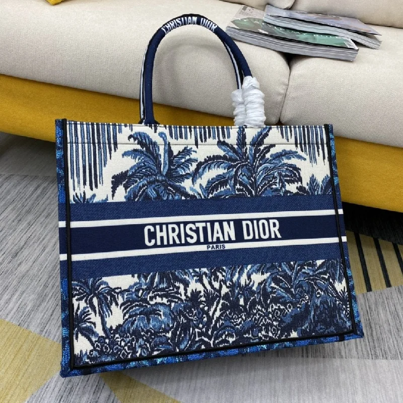 Stylish Christian Dior shoulder bags with a tassel - adorned zipperEN - New Arrival Bags Christian Dior 064