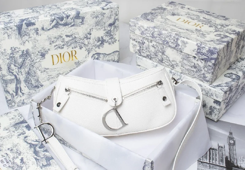 Christian Dior bags with a zip - top closure and multiple compartmentsEN - New Arrival Bags Christian Dior 112