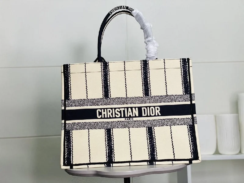 Christian Dior handbags with a removable shoulder strap for versatilityEN - New Arrival Bags Christian Dior 117