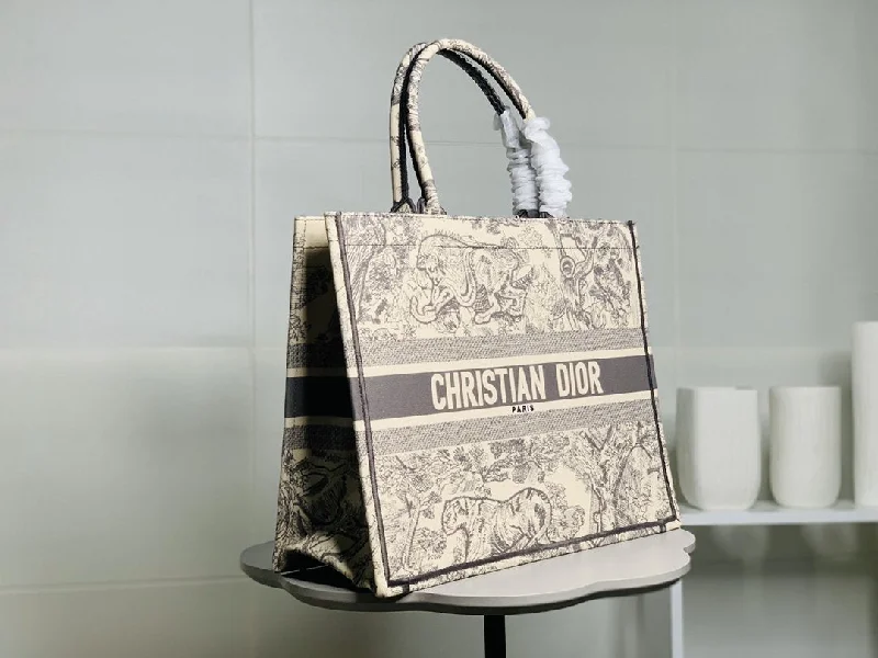 Contemporary Christian Dior handbags with a unique shapeEN - New Arrival Bags Christian Dior 128