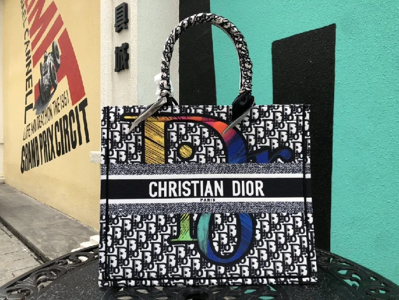 Trendsetting Christian Dior crossbody bags with a colorful strapEN - New Arrival Bags Christian Dior 233