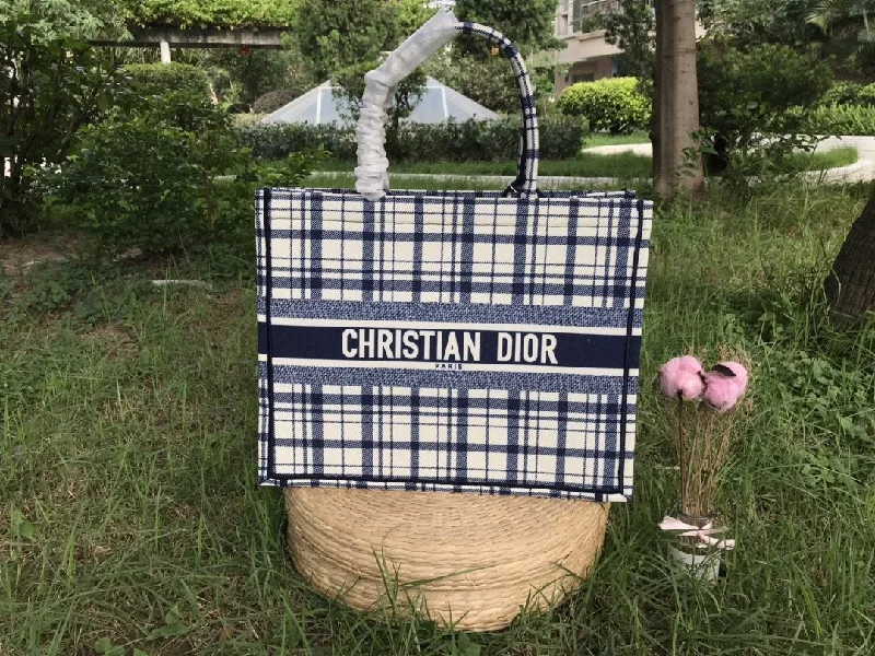 Christian Dior crossbody bags with a front - flap pocket for easy accessEN - New Arrival Bags Christian Dior 256