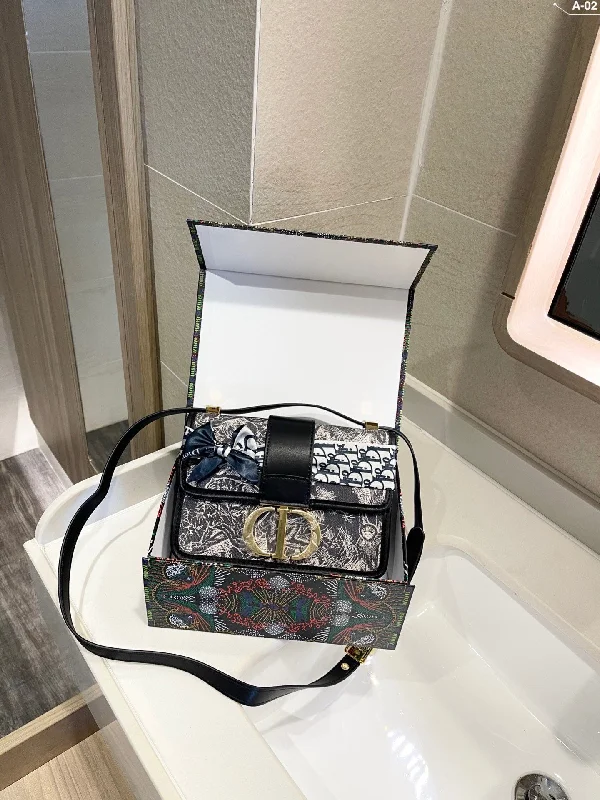 Luxury Christian Dior crossbody bags with a chain - link strapEN - New Arrival Bags Christian Dior 316