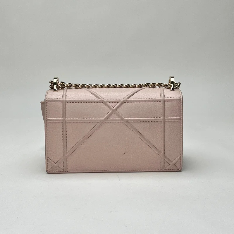 Stylish Christian Dior shoulder bags with a tassel - adorned zipperDiorama Small Pink Shoulder Bag in Calfskin, Gold hardware