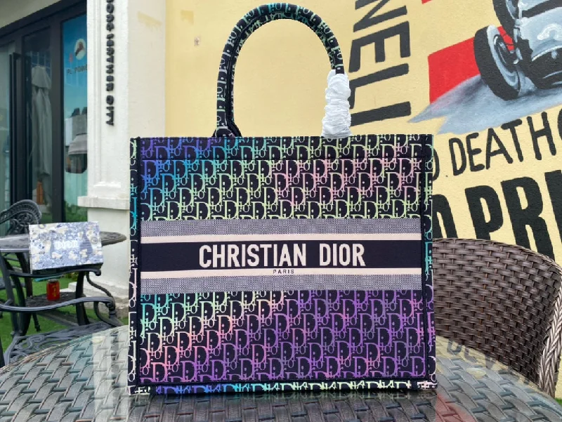 Trendsetting Christian Dior crossbody bags with a colorful strapNew Lux Bags Christian Dior 379