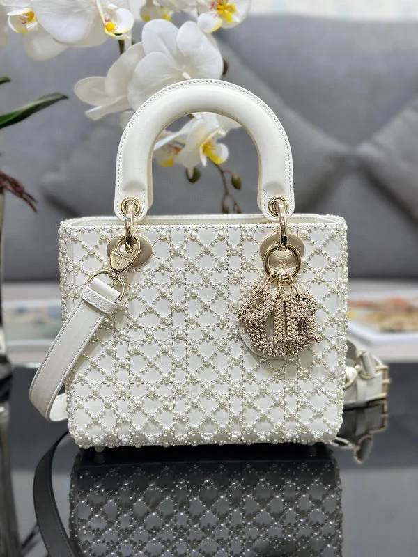 Christian Dior handbags with a detachable mirror for on - the - go touch - upsWF - Dior Bags - 556