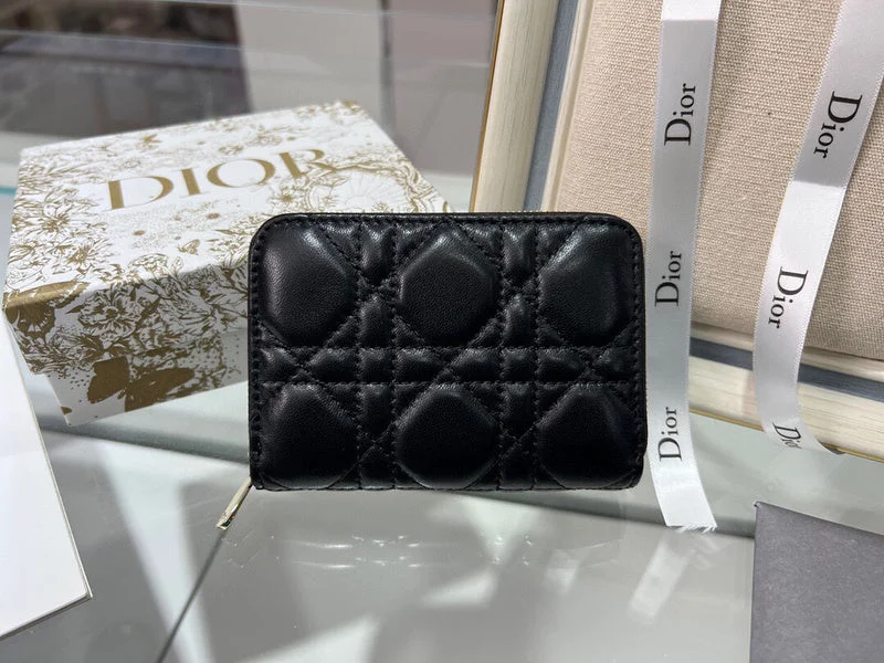 Christian Dior Saddle bags with a studded trim for a bold lookWF - Dior Bags - 565